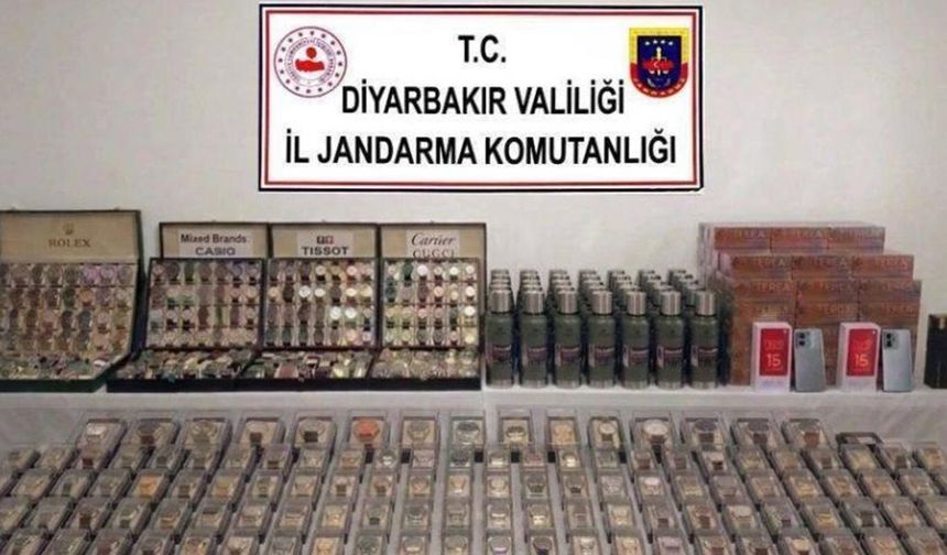 Diyarbakır’da binlerce kaçak ürün ele geçirildi