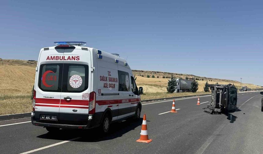 Diyarbakır'da otomobil ile hafif ticari araç çarpıştı: 7 yaralı