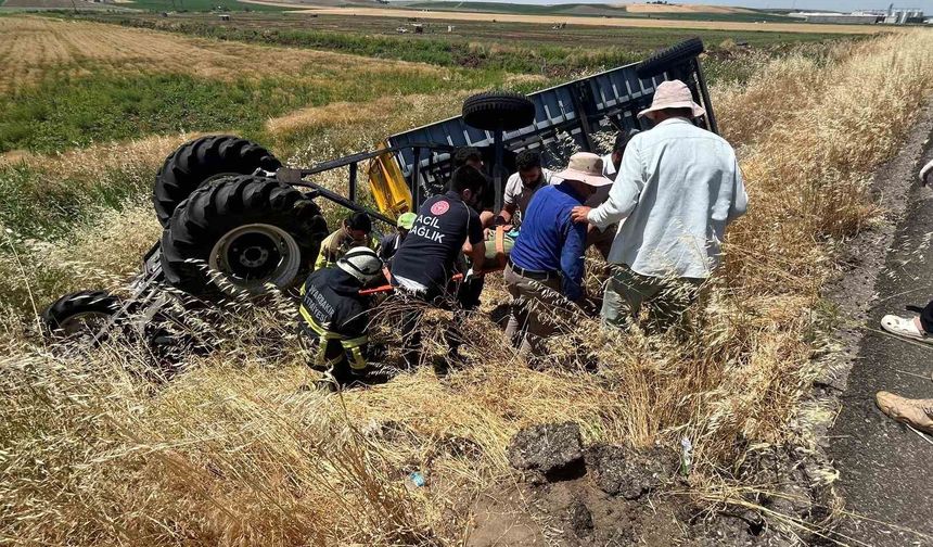 Diyarbakır'da takla atan traktörün altında kalan sürücüsü yaralandı