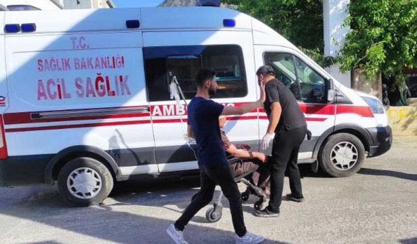 İki aile arasında taşlı sopalı kavga: 12 yaralı