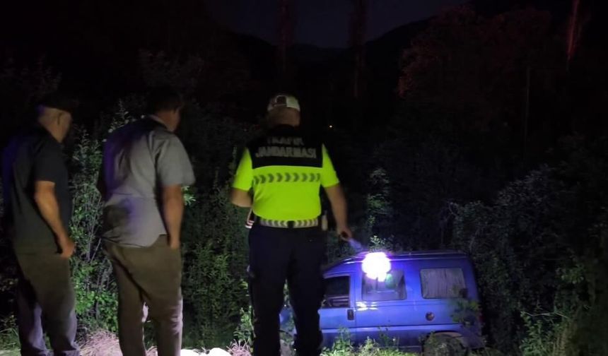 Freni patlayan araç bahçeye uçtu