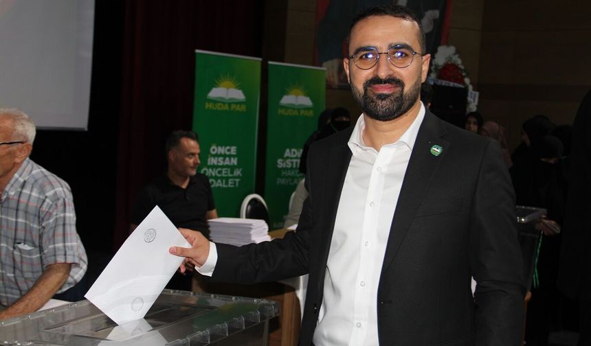 HÜDA PAR Batman Merkez İlçe Kongresi'nde Cihad Altun güven tazeledi