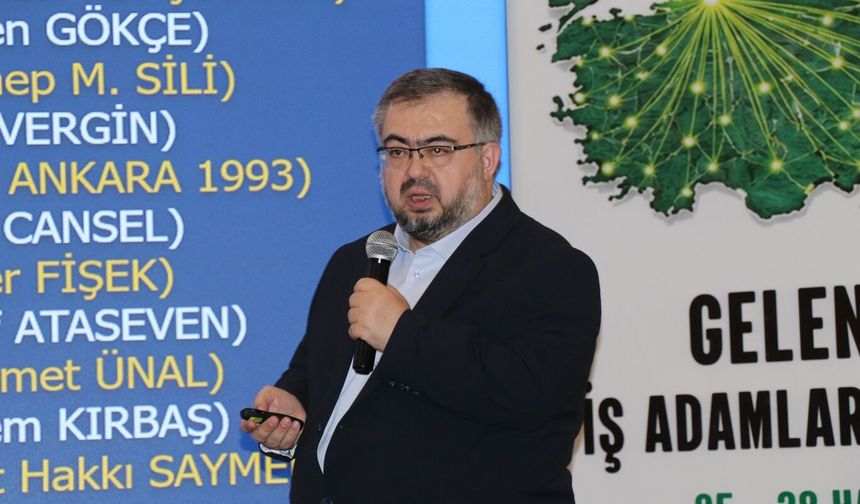 İlahiyatçı Çakmak: Çağın tarzına değil, Allah'ın farzına itaat etmeyi çocuklarımıza öğretmeliyiz