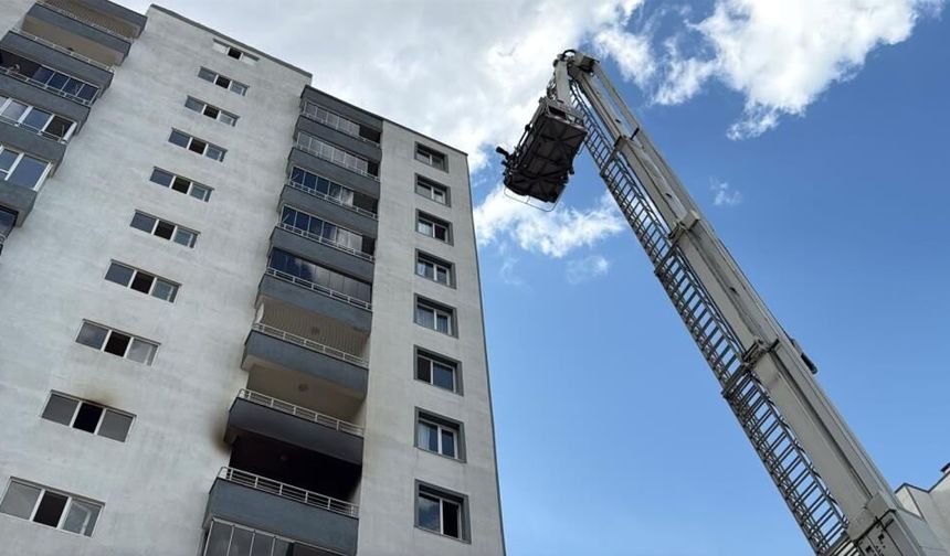 Diyarbakır'da 14 katlı apartmanda yangın