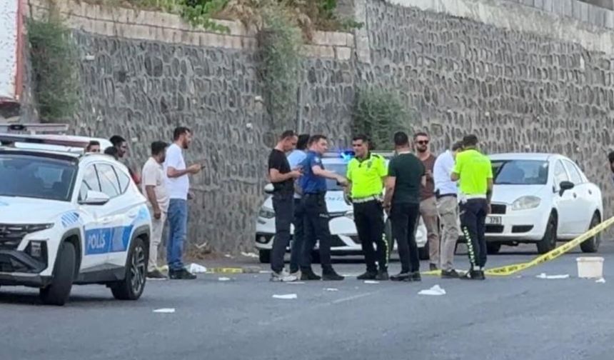 Diyarbakır'da esnaf, müşterisine kurşun yağdırdı