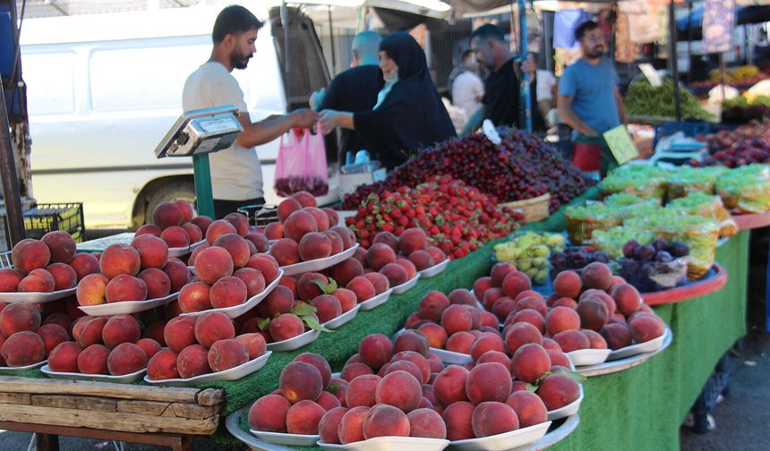 Diyarbakır'daki pazarcılar söylüyor: Fiyatlar uygun ama alım gücü yetersiz