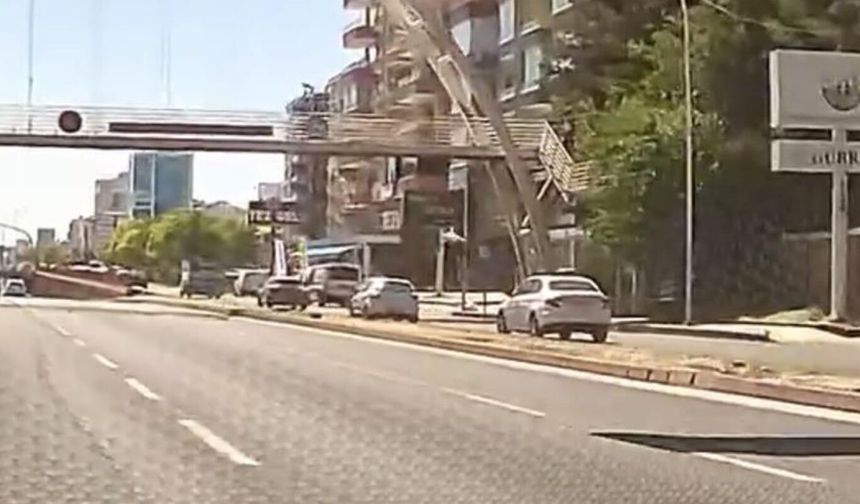 Diyarbakır'da üst geçitten düşen şahıs yaralandı