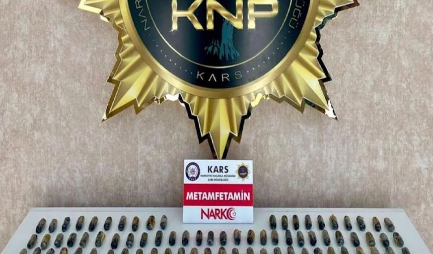Kars'ta yolcunun midesinden 571 gram metamfetamin çıktı