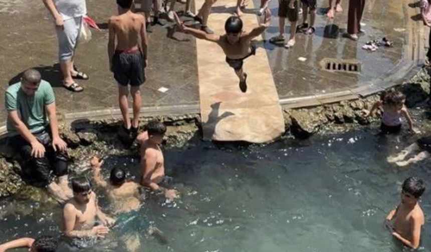 Diyarbakırlı çocuklar kavurucu sıcaktan soluğu Anzele'de aldılar