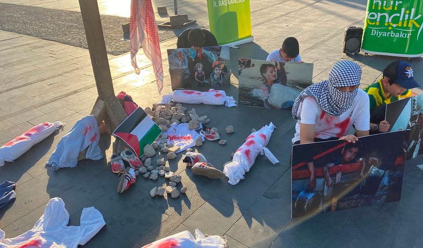 HÜDA PAR Diyarbakır Gençlik Kollarından Gazze için farkındalık etkinliği