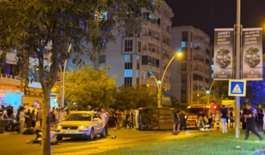 Diyarbakır'da otomobiller çarpıştı: 3 yaralı