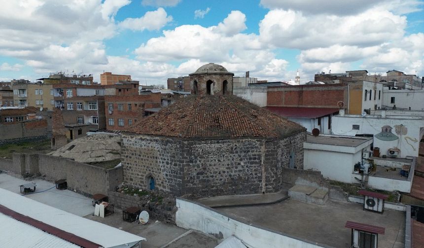 Kayıp devenin izinden tarihe: Deva Hamamı'nın hikâyesi