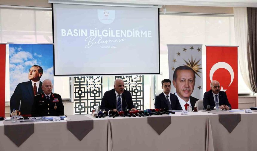 Diyarbakır Valisi Zorluoğlu: 'Zehir tacirlerinin başını ezeceğiz'