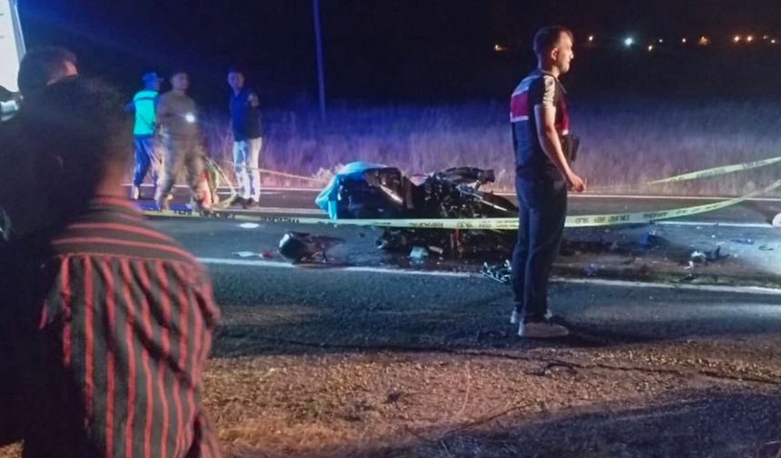 Diyarbakır'da motosiklet iş makinesine arkadan çarptı: 1 ölü