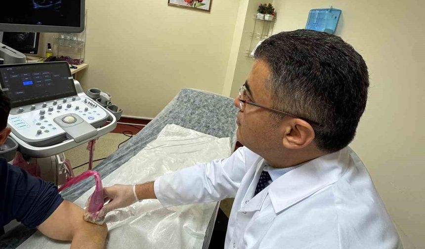 Prof. Dr. İrfan Koca: 'Dirsek ağrınızın nedeni tenisçi dirseği olabilir'