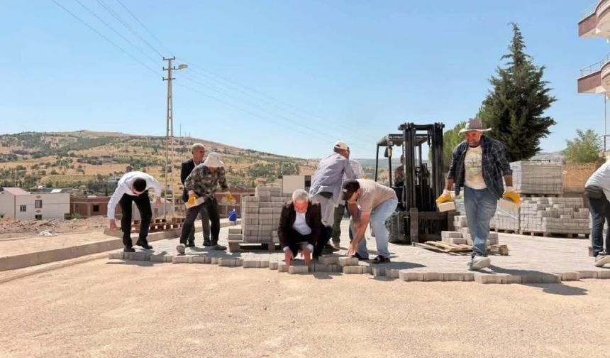Diyarbakır'da 500 konutun yol sorunu çözülüyor