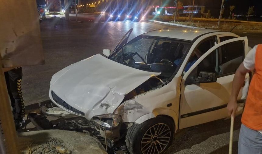 Diyarbakır'da iki otomobil çarpıştı: 7 yaralı