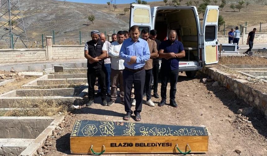 Elazığ'da yıldırım isabet eden 10 yaşındaki çocuk öldü