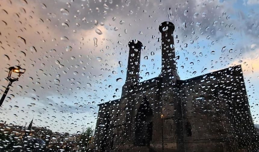 2 il için kuvvetli sağanak: Meteorolojiden kritik uyarı