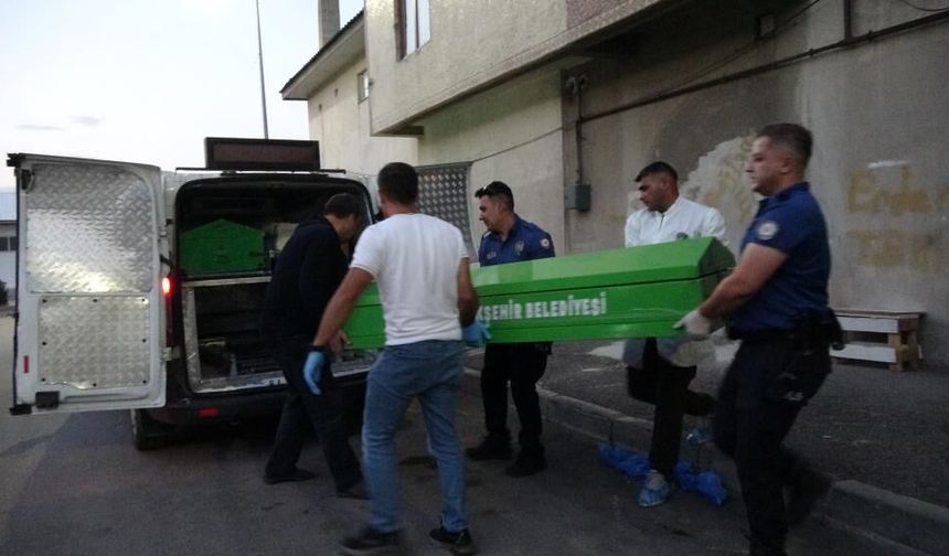 Erzurum'da apartman dairesinde bıçaklı kavga: 1 ölü