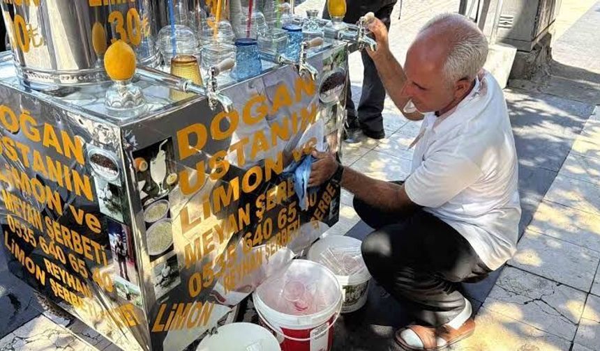 32 yıldır yaz ayları geçim kaynağı oluyor