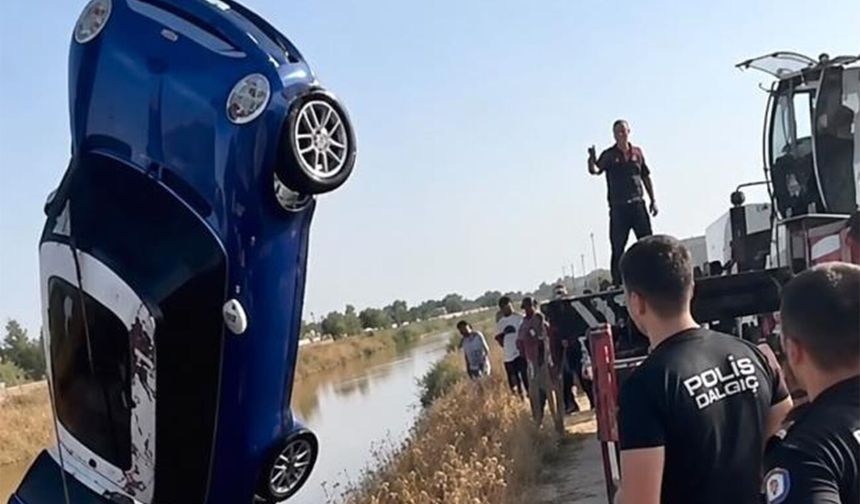 Şanlıurfa'da dereye uçan otomobilin sürücüsü kayboldu