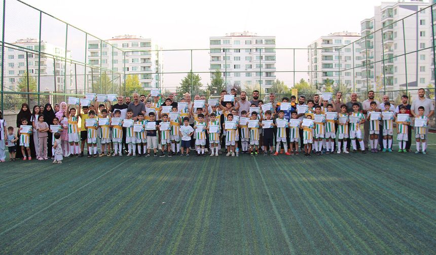 639 Spor Kulübü yaz okulunda 250'yi aşkın sporcu yetiştirdi