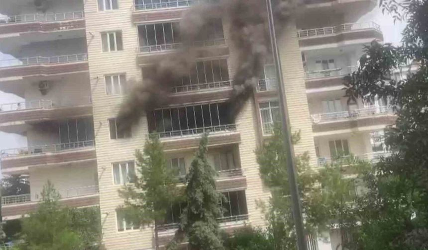Diyarbakır'da yangında mahsur kalan çocuklar kurtarıldı