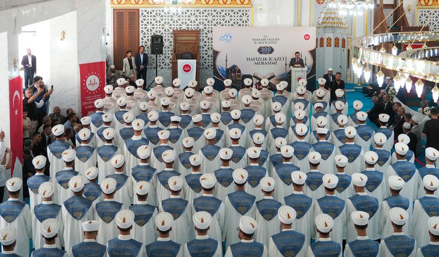 Hakkâri'de 300 öğrenci icazet aldı
