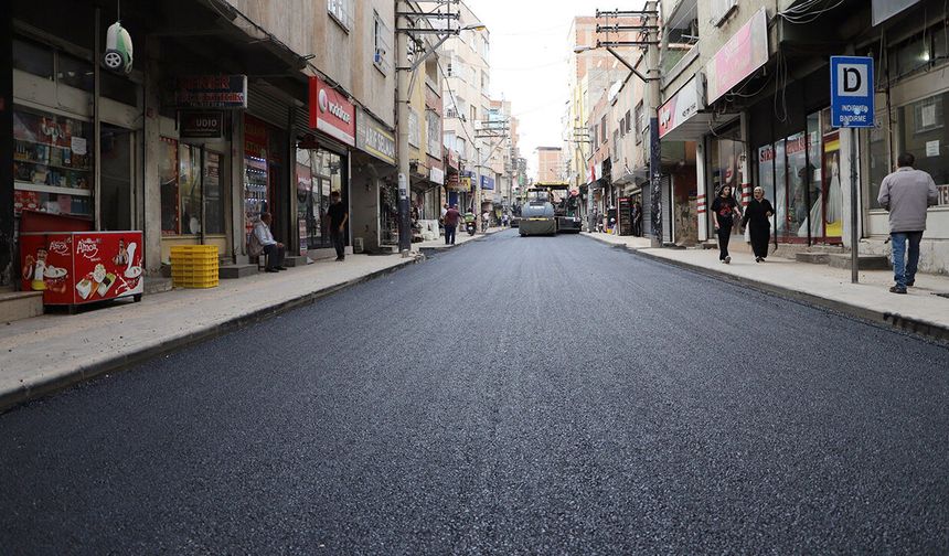 Diyarbakır'da esnafın haftalarca süren yol çilesi sona erdi
