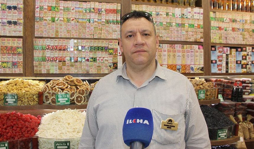 Mardin'de kuru meyve ve kurutmalık ürünler tezgahlarda