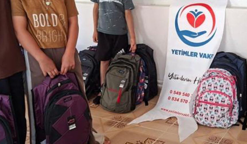Çermik'te 43 yetim öğrenciye kırtasiye yardımında bulunuldu