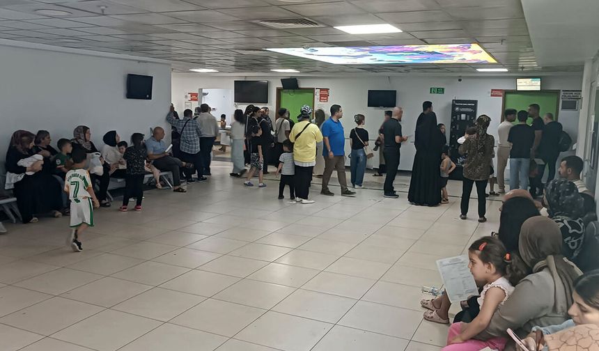 Diyarbakır'da hastanede yoğunluk: Yüzlerce hastaya 2 doktor