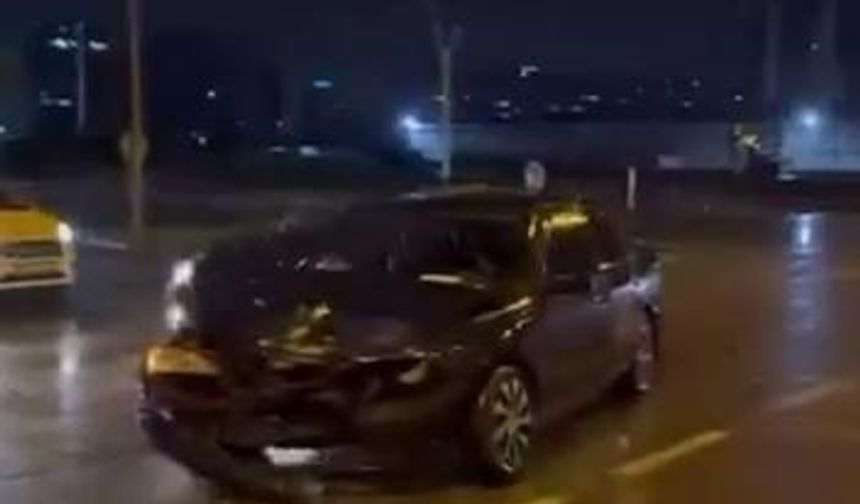 Diyarbakır'da 2 araç çarpıştı: 2 yaralı