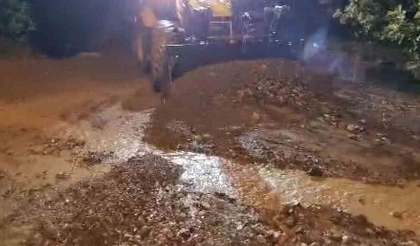 Tut'ta şiddetli yağış sele neden oldu