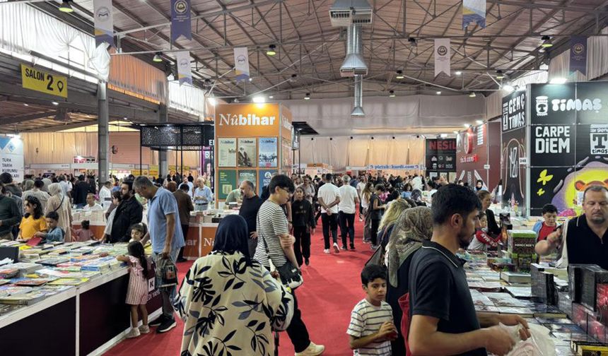 Diyarbakır 10. Kitap Fuarı'nda hafta sonu yoğunluğu