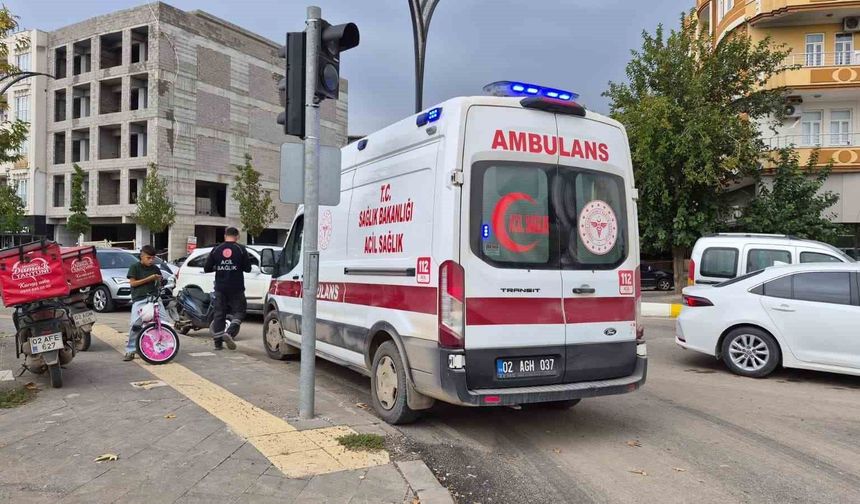Devrilen motosikletin sürücüsü yaralandı