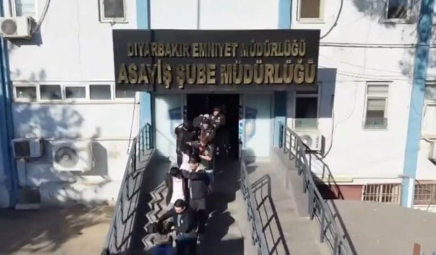 Diyarbakır dahil 10 ilde sahte araç kiralama operasyonu: 12 tutuklama