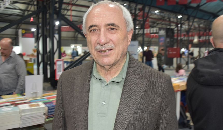 Şair Nurullah Genç: Geçmişi bilmeyen bugünü anlayamaz