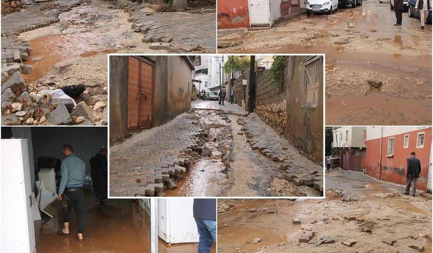 Silvan'da yeni döşenen parkeler ilk yağmurda söküldü!