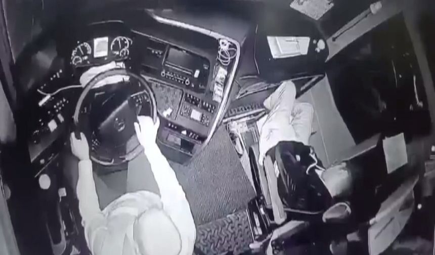 Şırnak'taki kazada şoförün son mücadelesi 14 yolcunun hayatını kurtardı