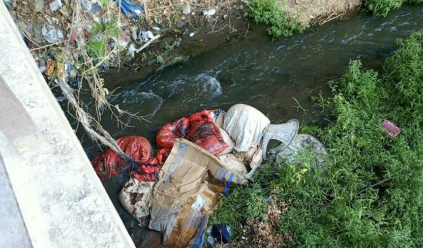 Çermik'te vatandaşlar kanalizasyon sorununu çözmek için harekete geçti