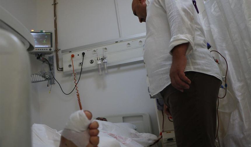 Diyabet hastasının kesilmesi planlanan parmağı kurtarıldı