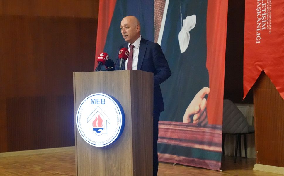 Diyarbakır'da kamu personeli için CİMER Eğitim Programı başladı